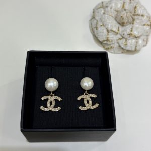 chanel cc pearls earrings