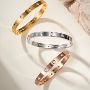 Cartier Classic Model Love Bracelet With 10 Diamonds