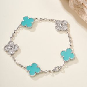Van Cleef & Arpels Vintage Alhambra 5 motifs Bracelet vca1016