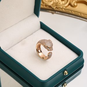 Cartier Panthere De Cartier Medium Model Paved Ring cartier4014