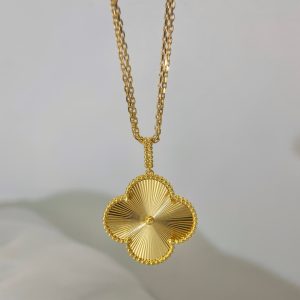 Van Cleef & Arpels Magic Alhambra Long Necklace 1 Motif Guilloché Gold vca2004