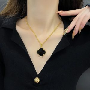 Van Cleef & Arpels Magic Alhambra Long Necklace 1 Motif Onyx vca2006