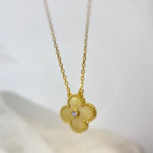 Van Cleef & Arpels Vintage Alhambra Necklace vca2028