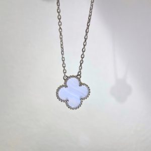 Van Cleef & Arpels Vintage Alhambra Chalcedony Necklace vca2018