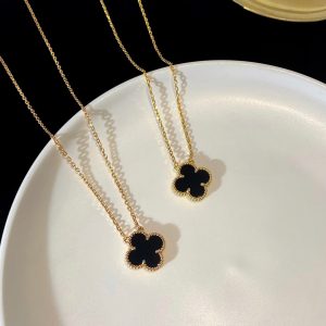 Van Cleef & Arpels Vintage Alhambra Onyx Necklace vca2019