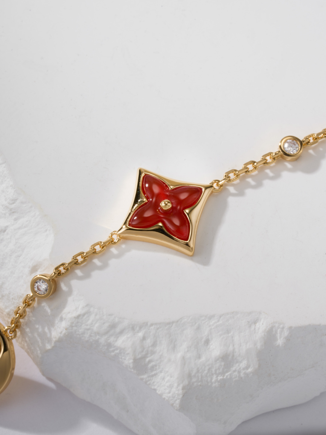Louis Vuitton Color Blossom BB Star Bracelet Cornelian And Diamonds lv2008 4 Louis Vuitton Color Blossom BB Star Bracelet Cornelian And Diamonds lv2008 - Image 4