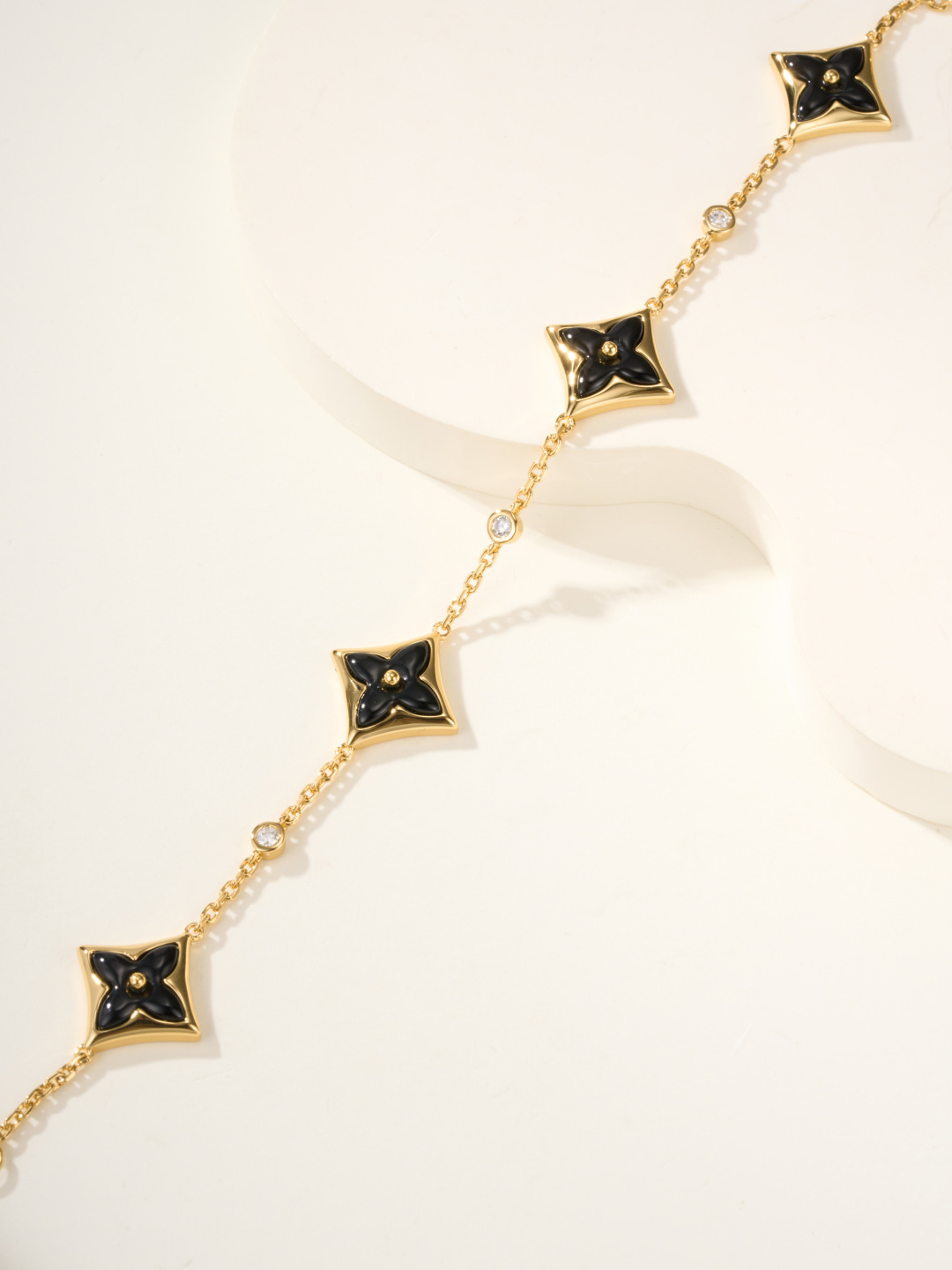 Louis Vuitton Color Blossom BB Star Bracelet Onyx And Diamonds lv2005 2 Louis Vuitton Color Blossom BB Star Bracelet Onyx And Diamonds lv2005 - Image 2