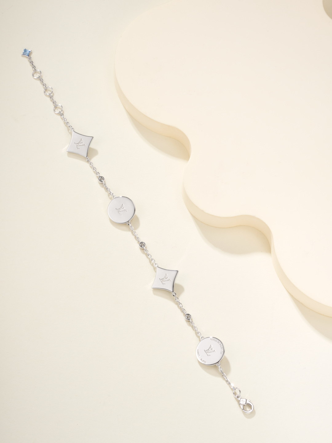 Louis Vuitton Color Blossom BB Star Bracelet Amazonite White Gold And Diamonds lv2010 9 Louis Vuitton Color Blossom BB Star Bracelet Amazonite White Gold And Diamonds lv2010 - Image 9