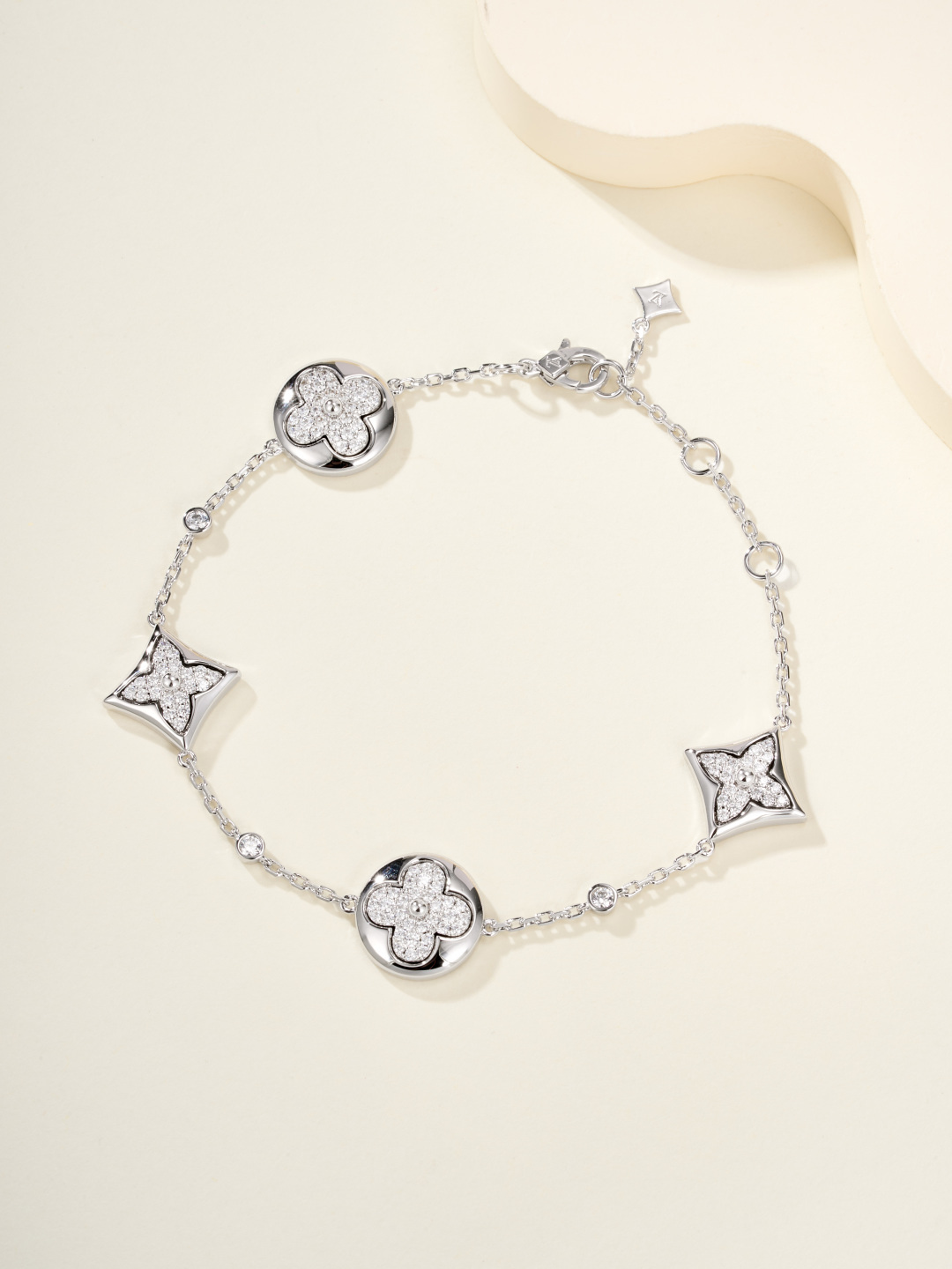 Louis Vuitton Color Blossom BB Star Bracelet Pink Gold And Diamonds lv2009 2 Louis Vuitton Color Blossom BB Star Bracelet Pink Gold And Diamonds lv2009 - Image 2