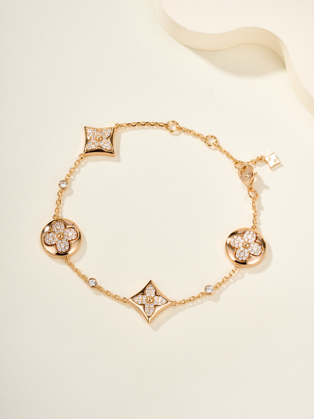 Louis Vuitton Color Blossom BB Star Bracelet Pink Gold And Diamonds lv2009 3 Louis Vuitton Color Blossom BB Star Bracelet Pink Gold And Diamonds lv2009 - Image 3