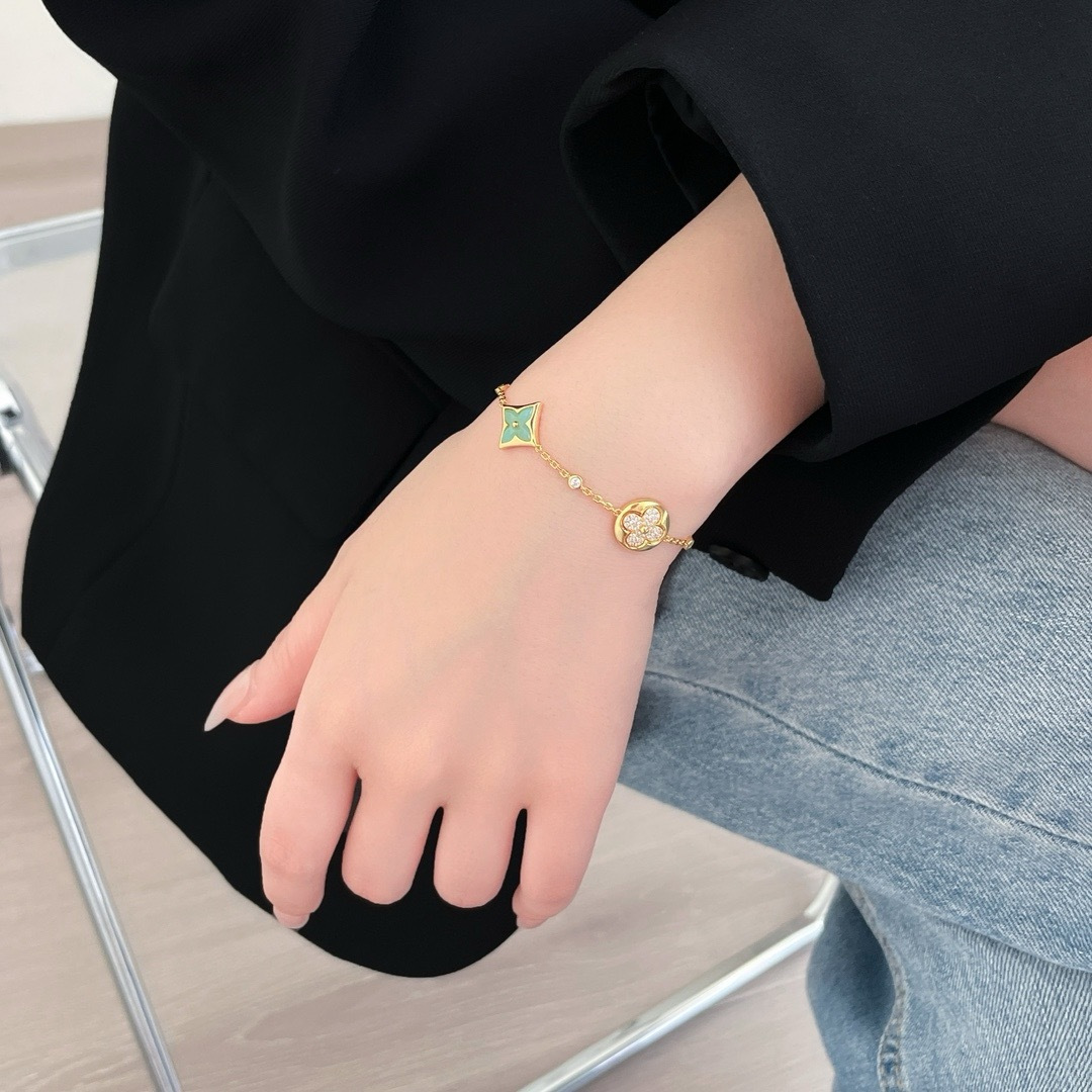 Louis Vuitton Color Blossom BB Star Bracelet Yellow Gold And Diamonds lv2011 10 Louis Vuitton Color Blossom BB Star Bracelet Yellow Gold And Diamonds lv2011 - Image 10