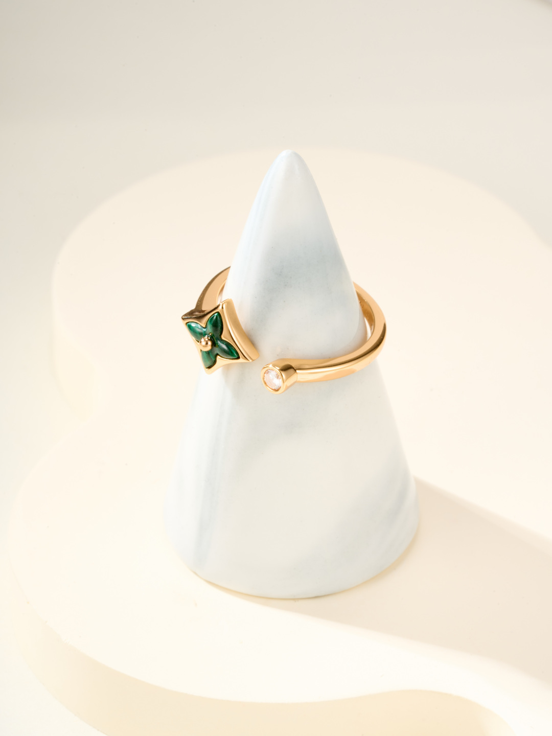 Louis Vuitton Color Blossom Mini Star Ring 12 Louis Vuitton Color Blossom Mini Star Ring - Image 12