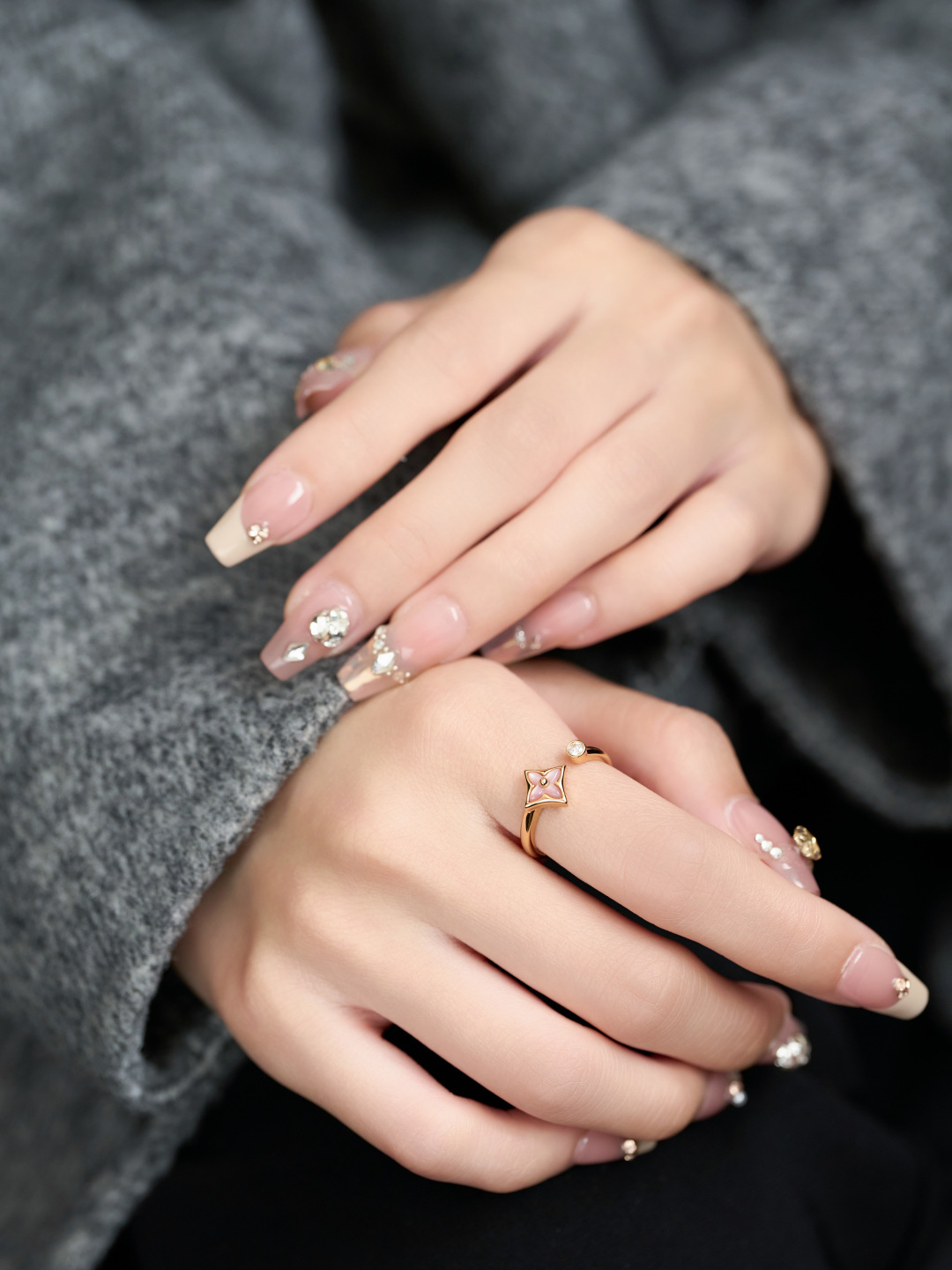 Louis Vuitton Color Blossom Mini Star Ring 2 Louis Vuitton Color Blossom Mini Star Ring - Image 2